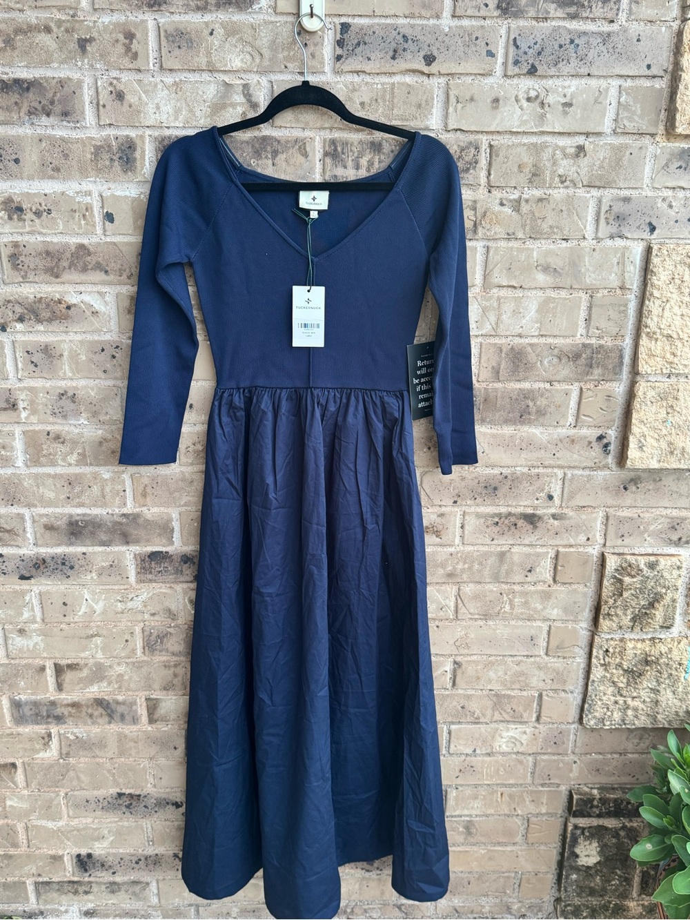 Tuckernuck Navy Clea Maxi Dress Size Large NWT - Picture 4 of 16